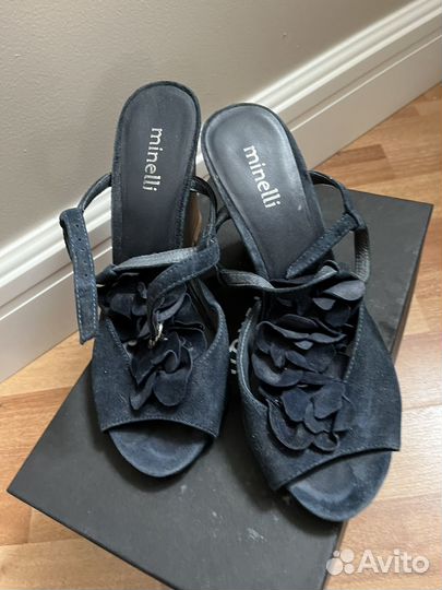 Босоножки Minelli на танкетке