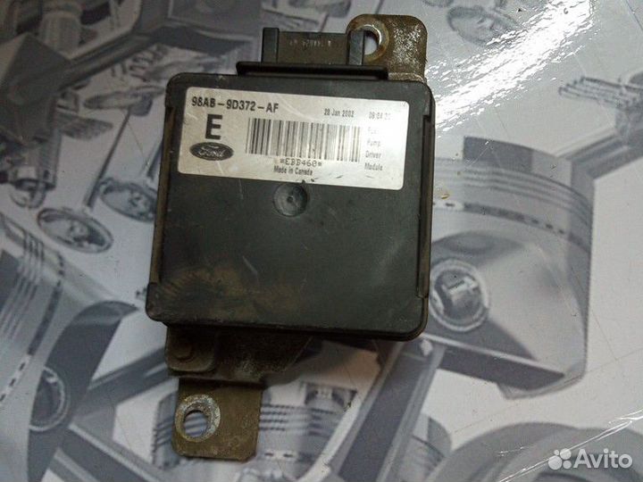 Реле бензонасоса Ford Focus I