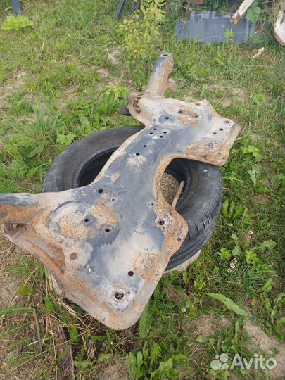 Подрамник на opel corsa D