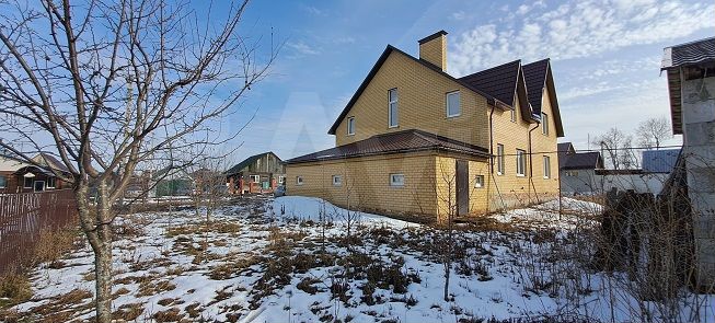 Дом 259,6 м² на участке 16 сот.