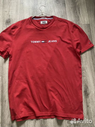 Футболка Tommy Jeans
