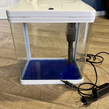 Аквариум б/у 7 литров