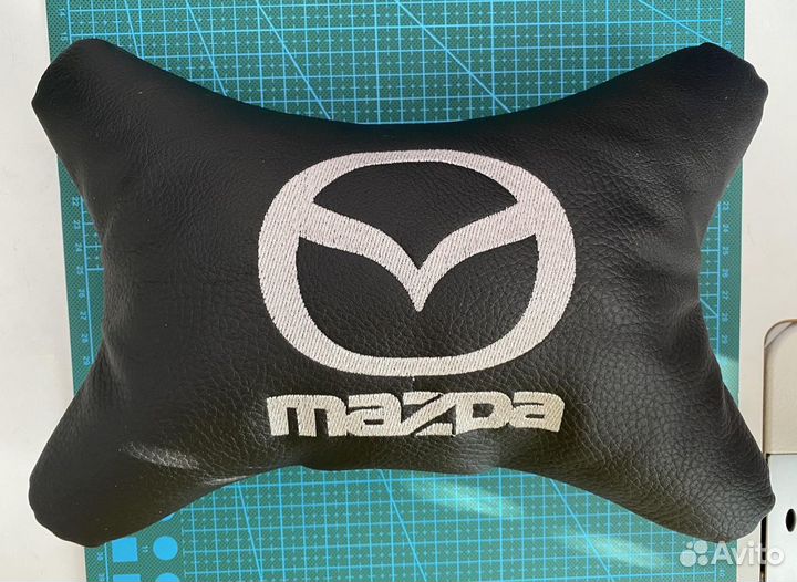 Подушка на подголовник в авто