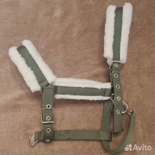 Недоуздок для лошадей