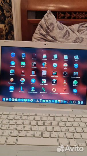 Apple MacBook 13
