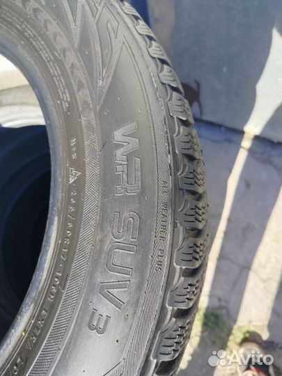 Nokian Tyres WR SUV 3 235/60 R17 106H