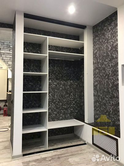 Угловой шкаф