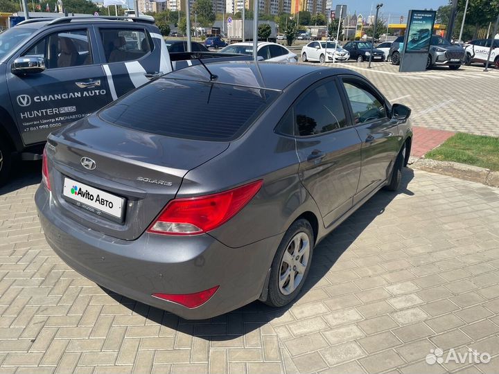 Hyundai Solaris 1.4 МТ, 2015, 211 000 км