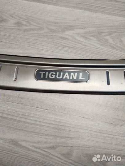 Накладка на задний бампер WV tiguan