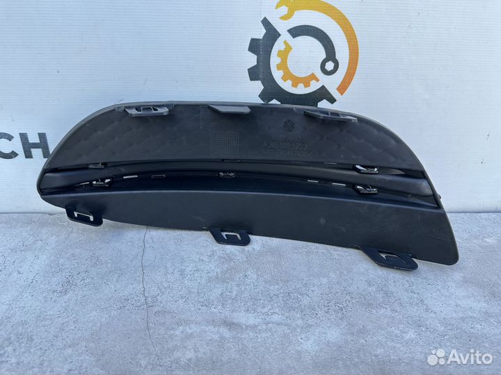 Решетка бампера Mercedes W205 A2058851223