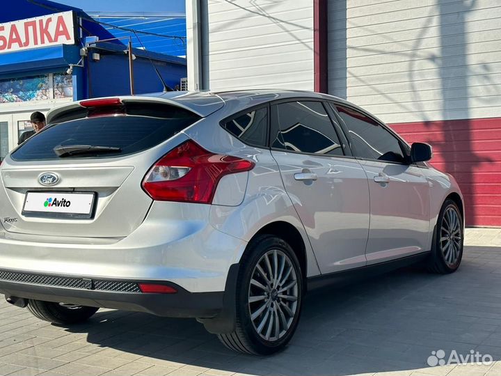 Ford Focus 1.6 МТ, 2011, 220 000 км