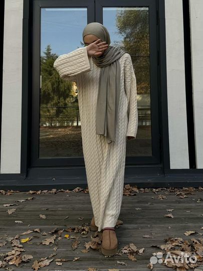 Вязаное платье