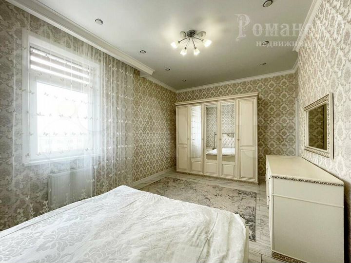 2-к. квартира, 82 м², 3/8 эт.