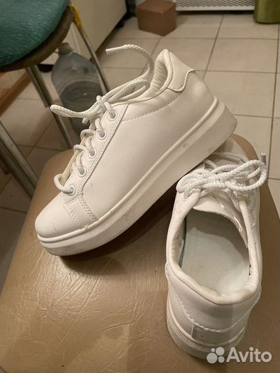 Кроссовки унисекс 36