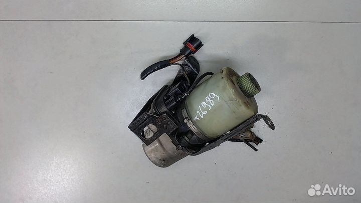 Насос усилителя руля Volkswagen Polo, 2004