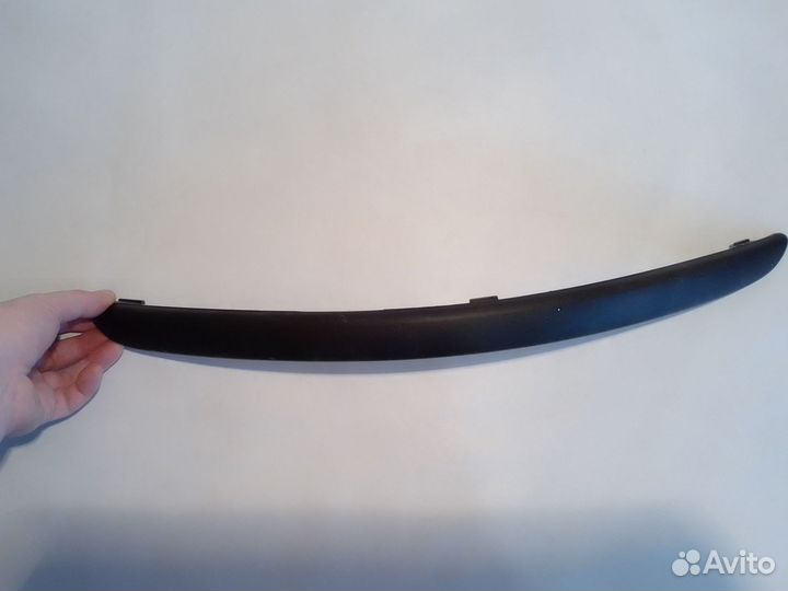 Молдинг переднего бампера левый Focus 1
