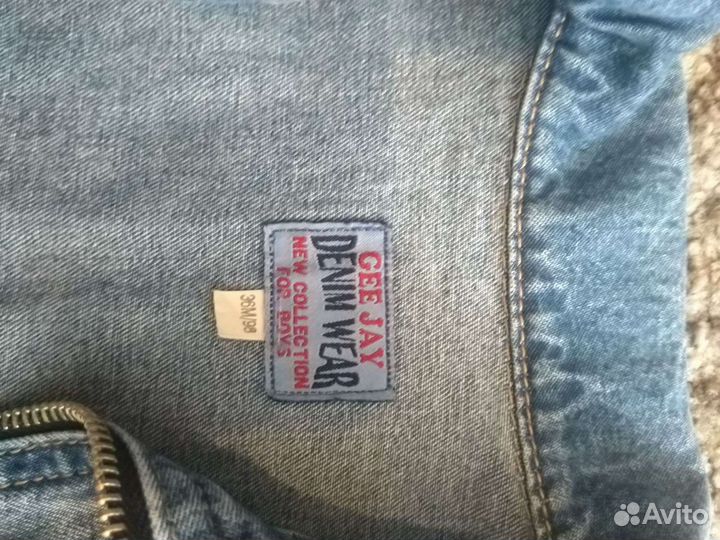 Джинсовая куртка