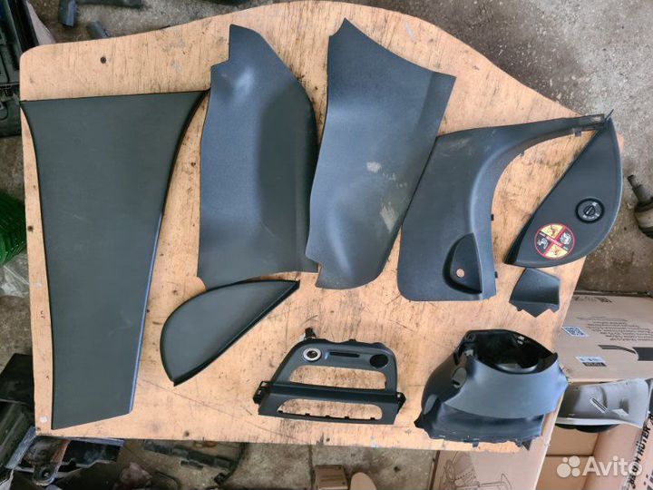 Пластик Renault Fluence седан M4R 2011