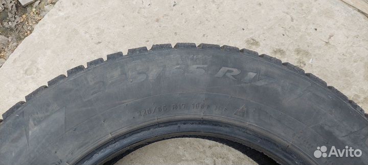 Pirelli Ice Zero 225/65 R17