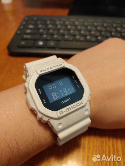 Casio G Shock DW-5600SL