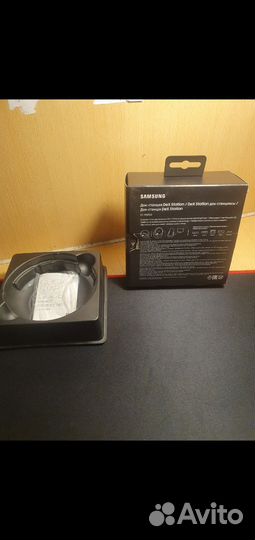 Док станция