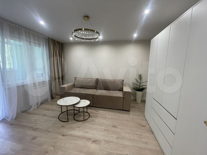 2-к. квартира, 65 м², 5/9 эт.