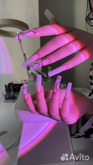 Мастер маникюра