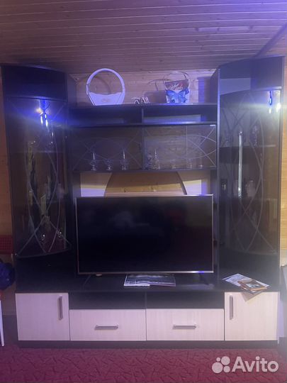 Стенка под телевизор