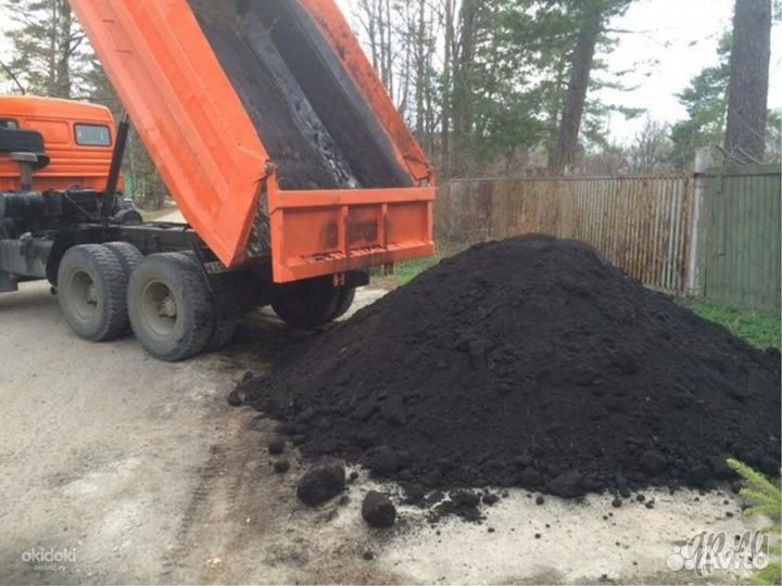 Земля, навоз, песок, щебень. и. т. д