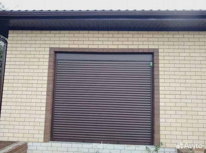 Гаражные ролетные ворота