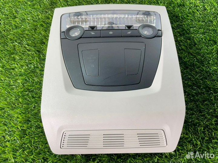 Плафон подсветки салона Bmw 5-Series F10 N20B20