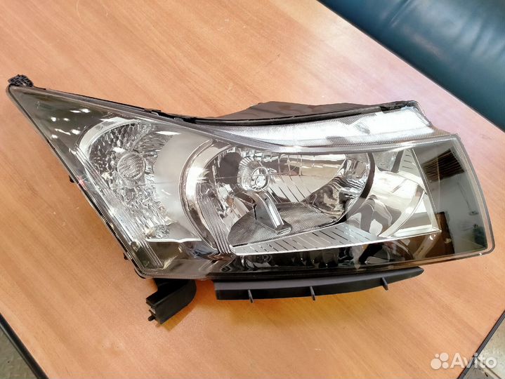 Фара правая Шевроле Круз