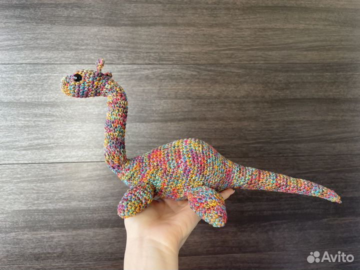 Вязаная Несси, Лохнесское чудовище