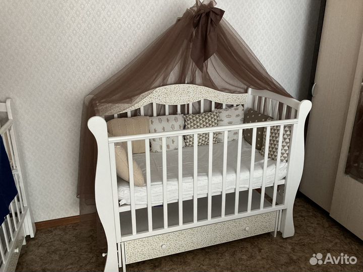 Кровать лель Мишель Сердечки с маятником Белый