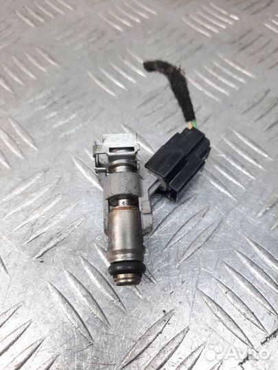 Форсунка Peugeot 307 хэтчбэк 5 дв. 1.4 KFU 2007