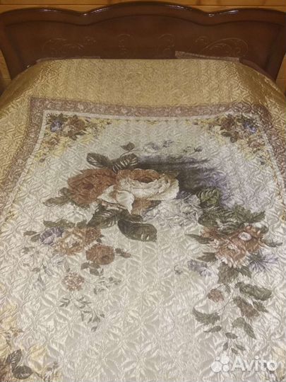 Покрывало исскуственный шёлк