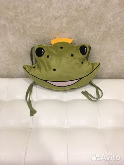 Подушка-лягушка на детский стул