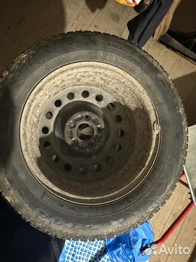 Колёса r16 с резиной Goodyear 215/65 зимние