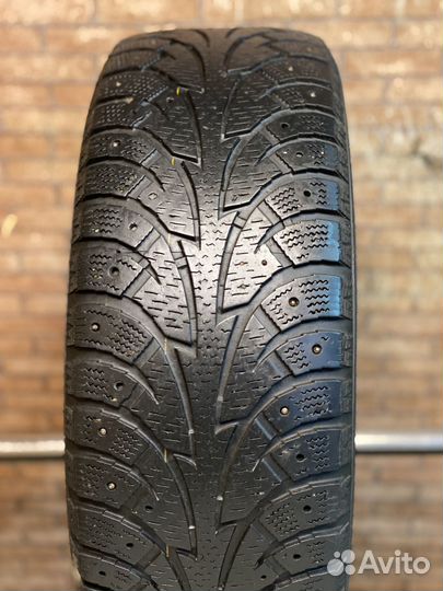 Hankook Winter I'Pike W409 205/55 R16
