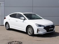 Hyundai Avante 1.6 AT, 2018, 75 254 км, с пробегом, цена 1 840 000 руб.