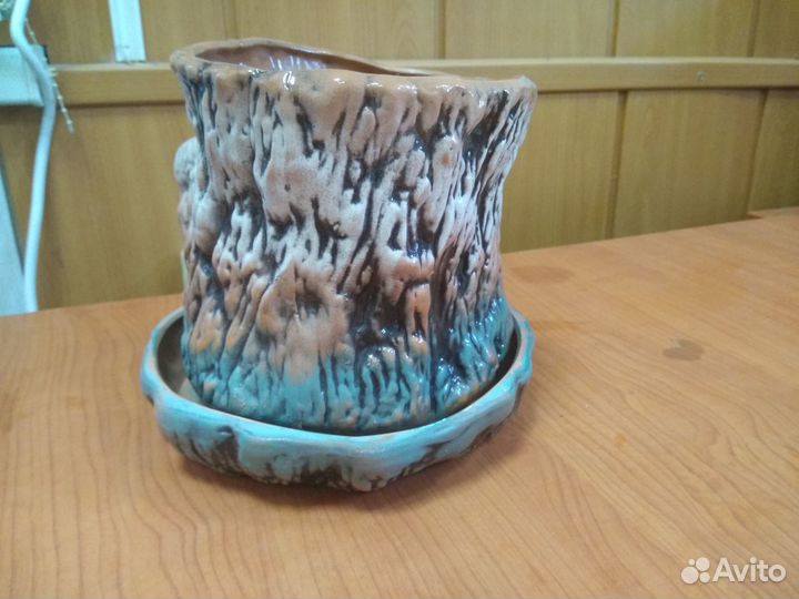 Декоративное кашпо 