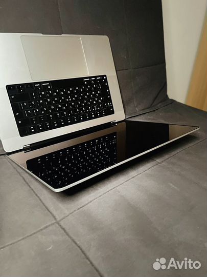 MacBook Pro 16 (2021) M1 Pro 32 Gb 512 Gb