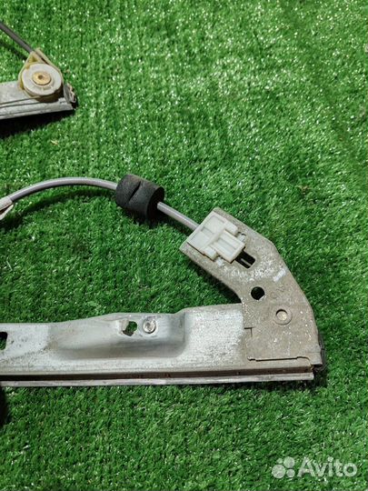 Стеклоподъемник эл. правый передний Peugeot 206