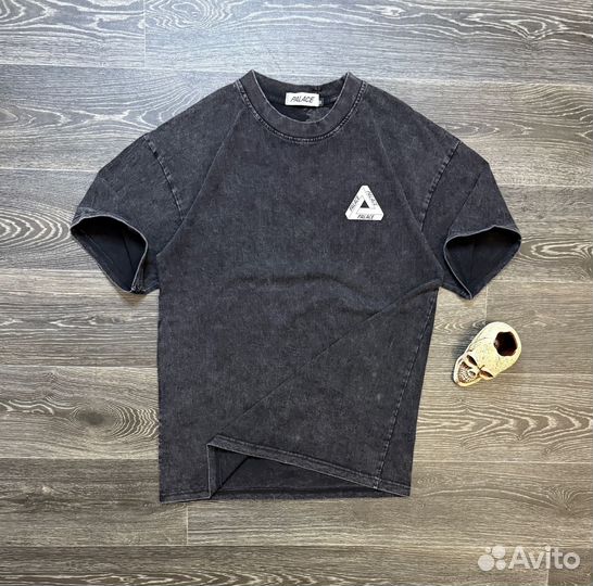 Футболки palace