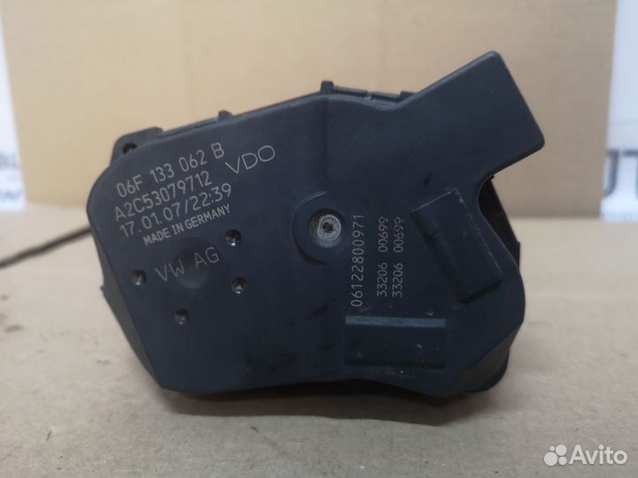 Заслонка дроссельная Volkswagen Passat