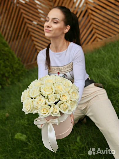 Цветы розы белые Классика букета Доставка