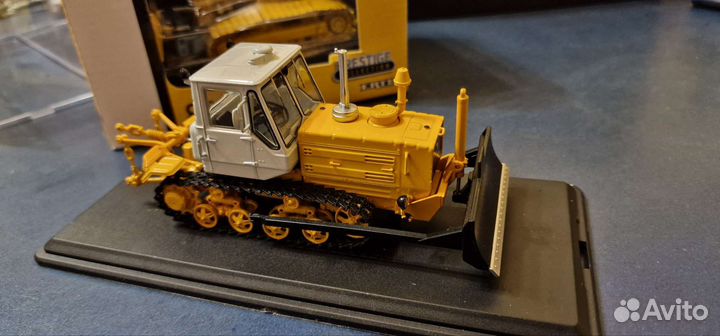 Бульдозер т150д