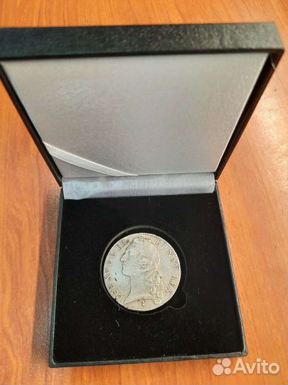 Футляр для монет