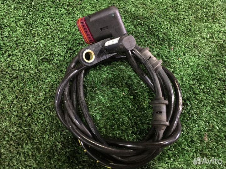 Датчик abs задний Mercedes-Benz E-Class W211