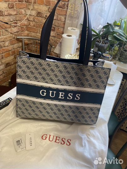 Продаю сумку guess оригинал